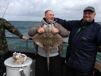 8 lb 8 oz Thornback Ray by Beaming Bob and Gorgious Graham