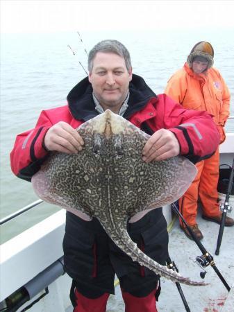 12 lb 7 oz Thornback Ray by rocko