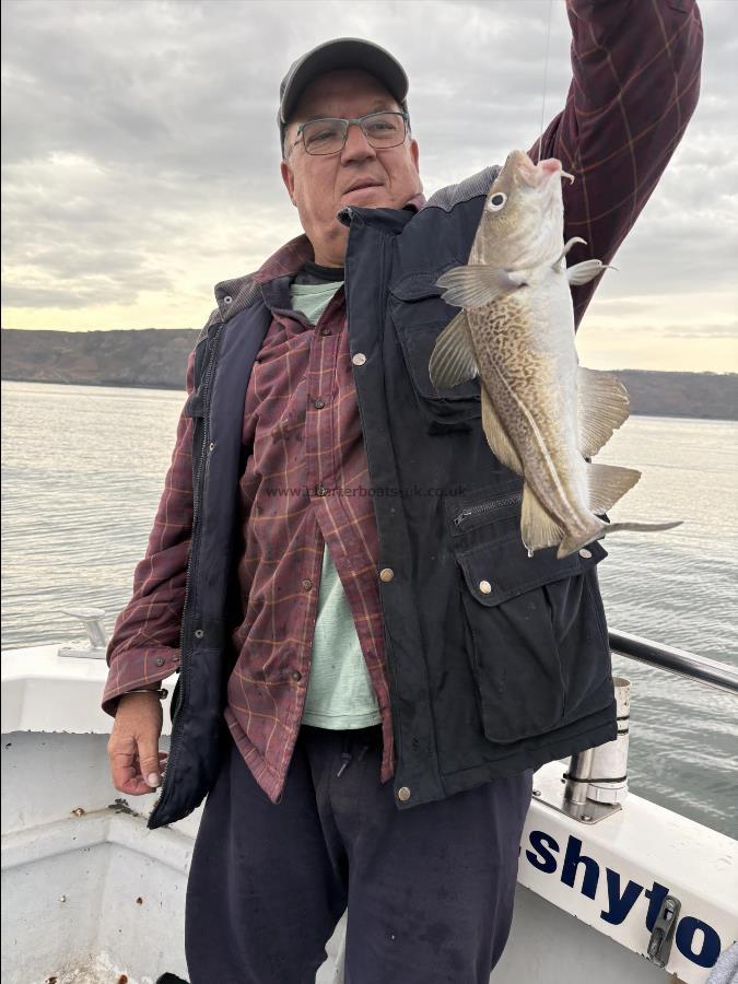 3 lb 5 oz Cod by Rich.