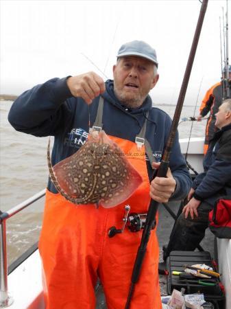 3 lb 5 oz Thornback Ray by Pete