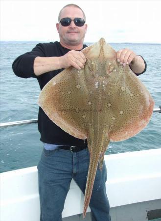 16 lb Blonde Ray by Richard Hocking