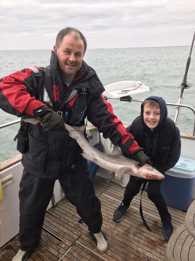 5 lb 1 oz Starry Smooth-hound by Charlie