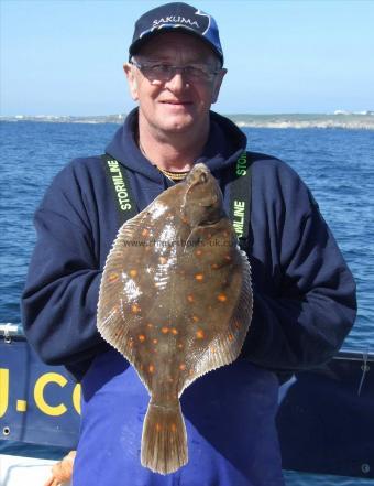 2 lb 12 oz Plaice by Andy Collings
