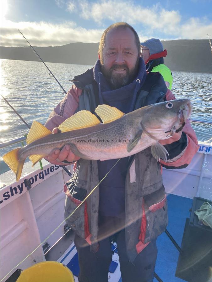 5 lb 9 oz Cod by Simon England.