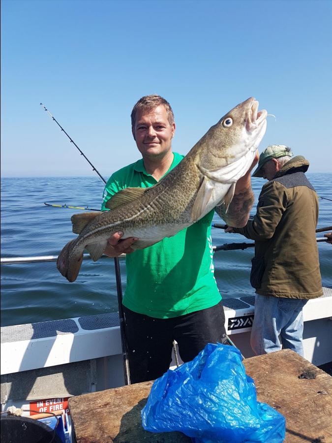 15 lb 6 oz Cod by Rich - Skipper