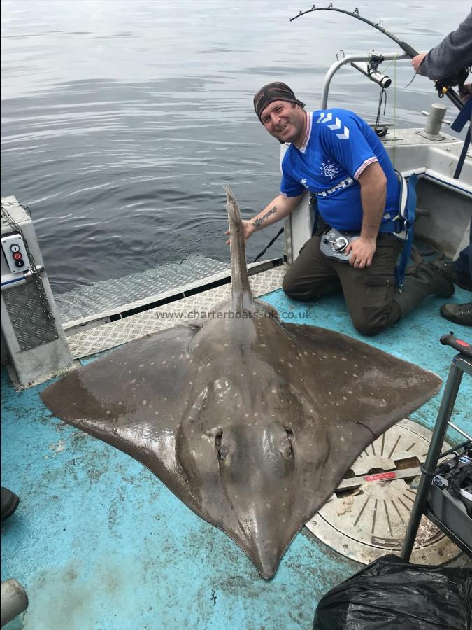 195 lb Common Skate by Unknown