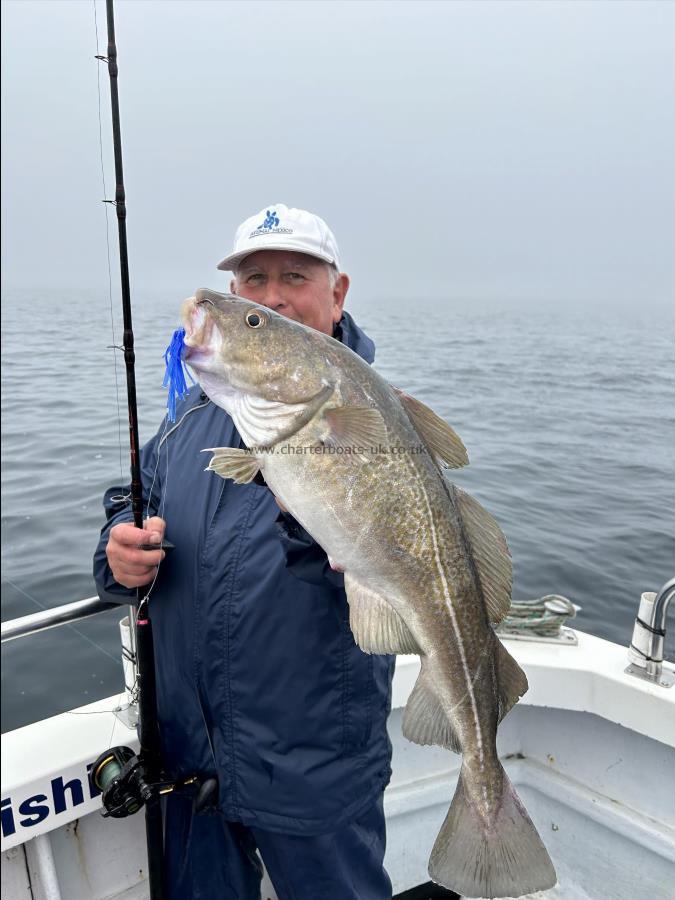 7 lb 5 oz Cod by Bryan.