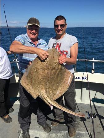 26 lb 7 oz Blonde Ray by Paul and Pete Flavell