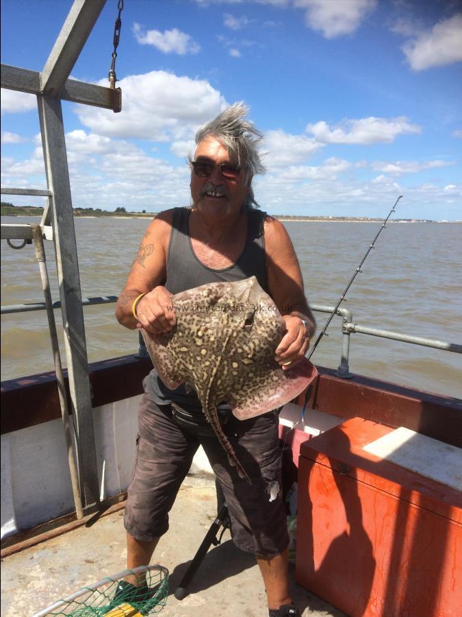 7 lb 6 oz Thornback Ray by Kevin