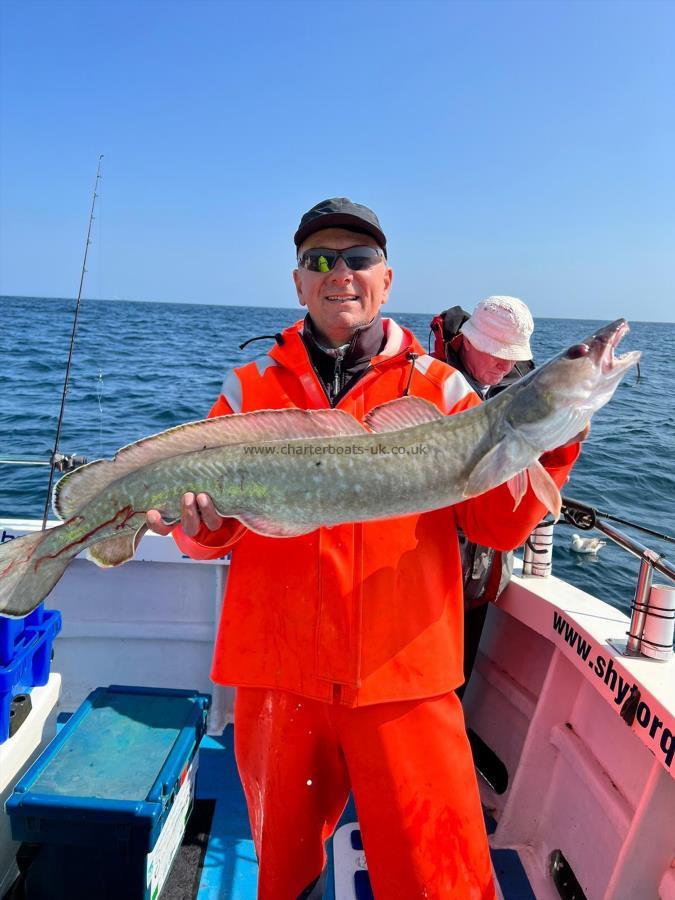 9 lb 12 oz Ling by Chris.
