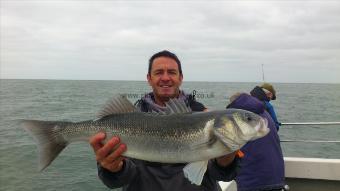 9 lb 8 oz Bass by leon draper