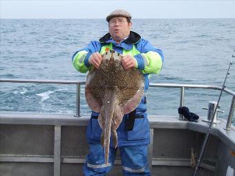 16 lb 9 oz Undulate Ray by Mick Sawkins