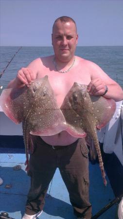 5 lb Thornback Ray by mike cox