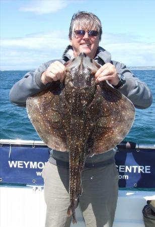 11 lb Undulate Ray by Gary Phillips