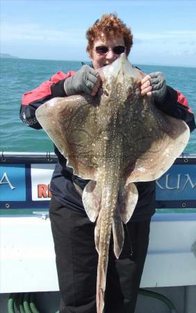13 lb Undulate Ray by Denise Youngs