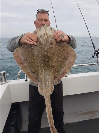 18 lb 2 oz Undulate Ray by Steve knights