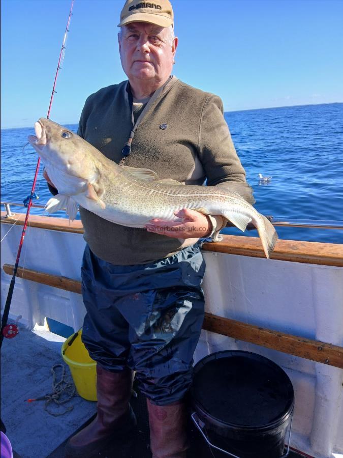 16 lb 1 oz Cod by Ron