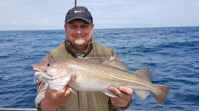 5 lb 9 oz Cod by Simon