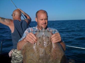 14 lb 6 oz Undulate Ray by Phil Butt