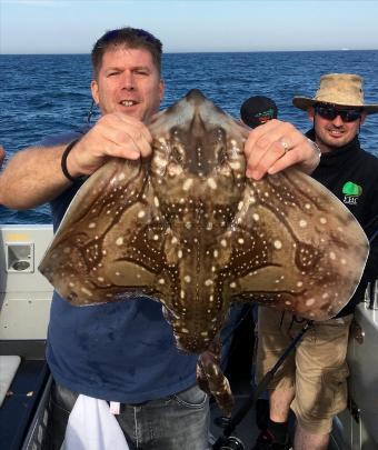 1 lb 1 oz Undulate Ray by Steve