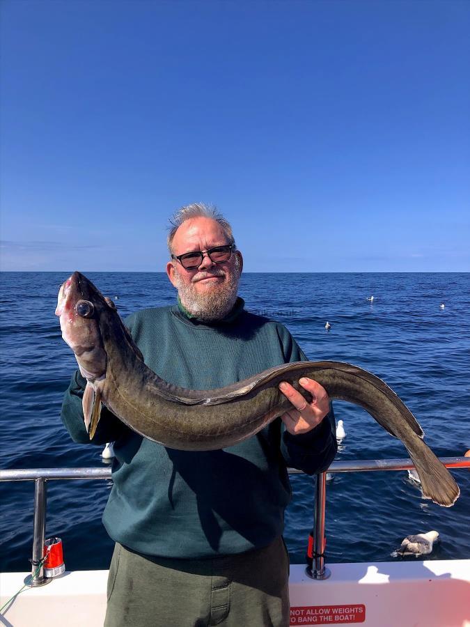 10 lb 4 oz Ling by Lindsay Thompson