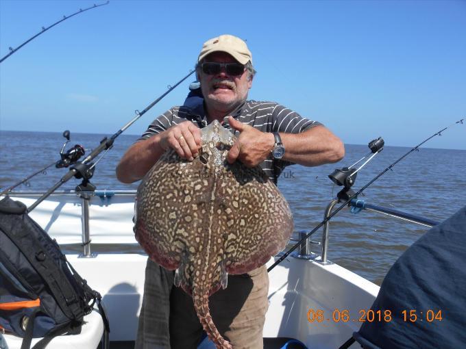 10 lb 5 oz Thornback Ray by Eric Wright