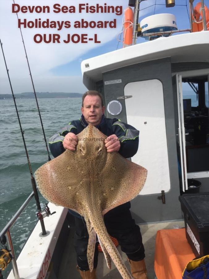 19 lb 8 oz Blonde Ray by Kevin Turner
