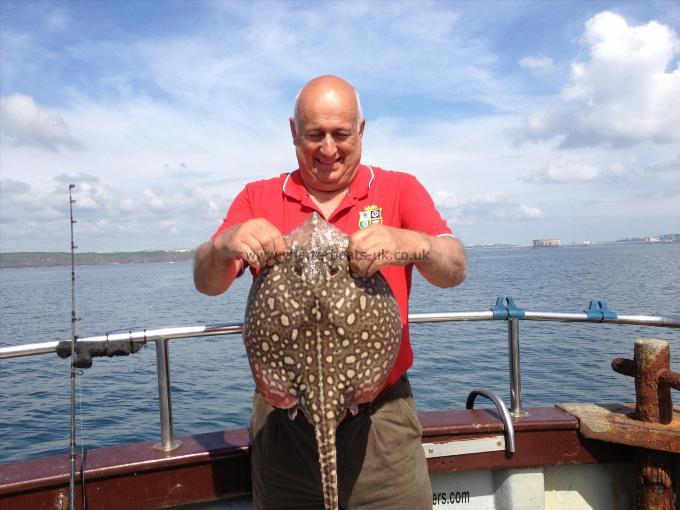 6 lb 8 oz Thornback Ray by Unknown