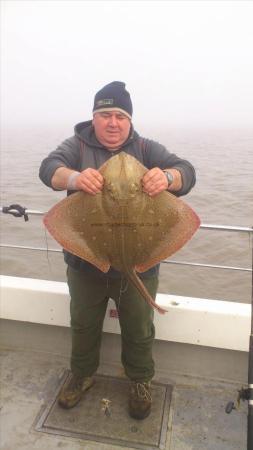 13 lb 8 oz Blonde Ray by glyn lewis of team keans