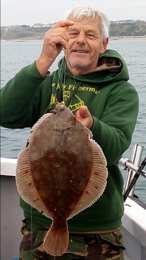 2 lb 2 oz Plaice by Yan