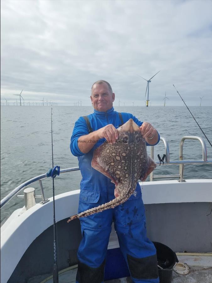 8 lb 7 oz Thornback Ray by Steve