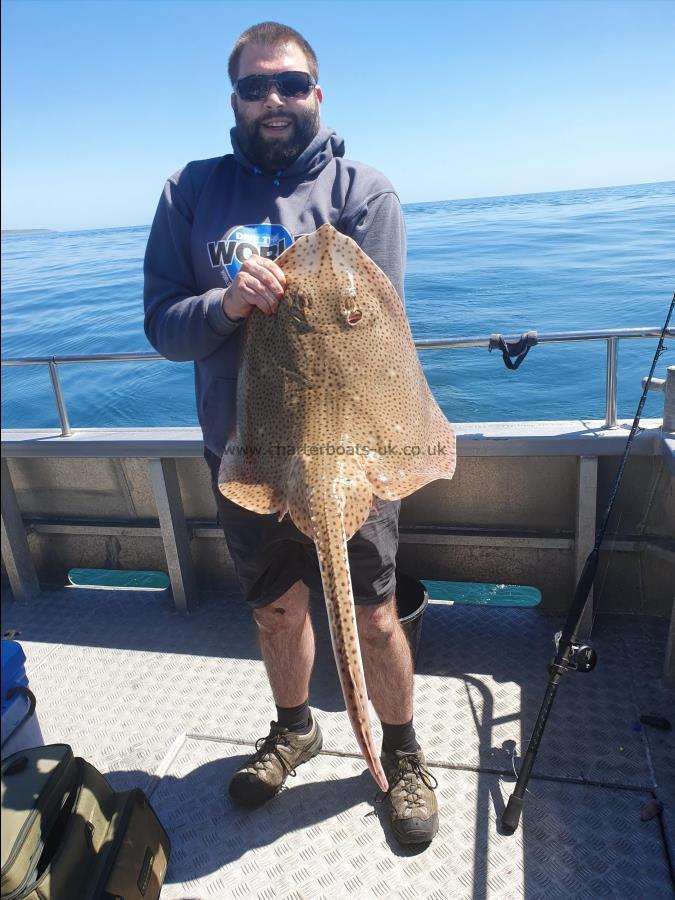 18 lb Blonde Ray by Jon Cannings
