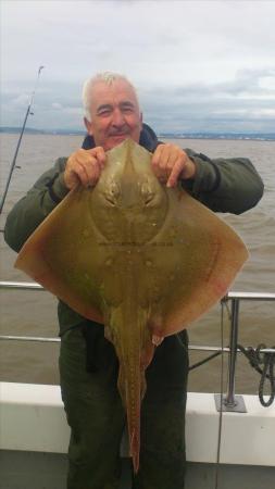 14 lb 10 oz Blonde Ray by john [got another reel] wellington