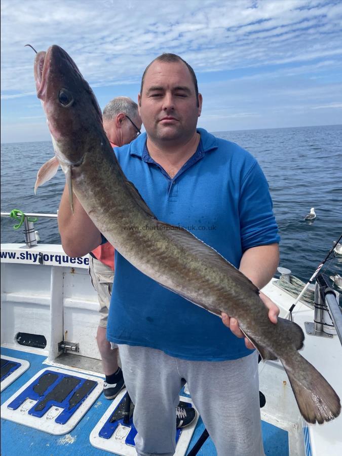 9 lb 8 oz Ling by Brian.
