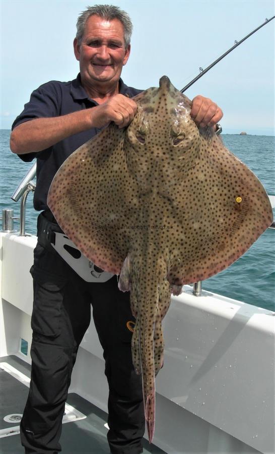 16 lb 4 oz Blonde Ray by Terry Langlois