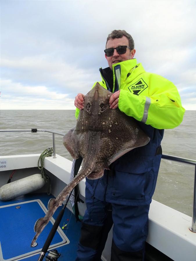 15 lb 5 oz Thornback Ray by graham