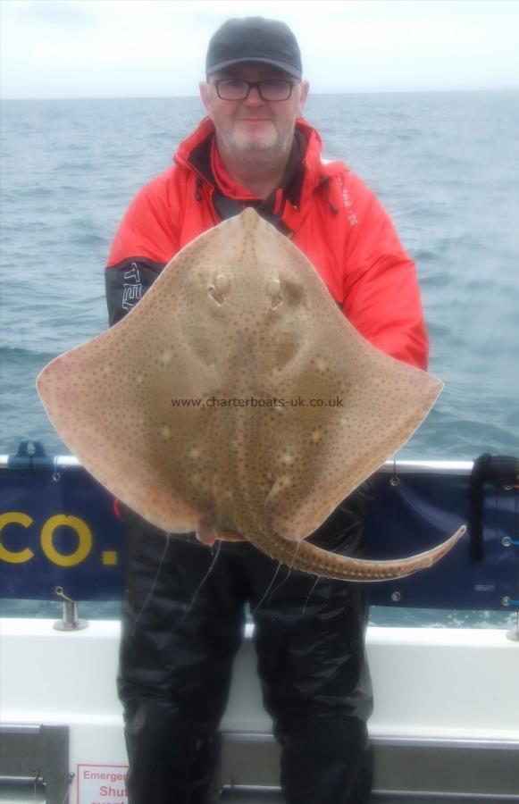 14 lb 8 oz Blonde Ray by Ian Slater