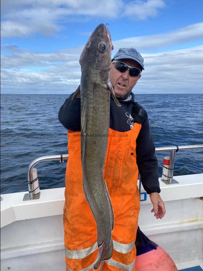 9 lb 6 oz Ling by Dave.