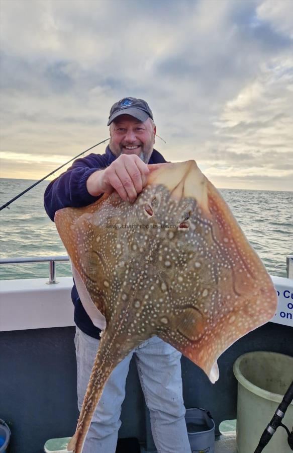 8 lb Undulate Ray by Darren