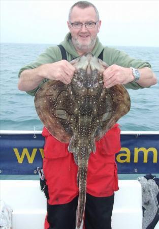 12 lb Undulate Ray by Ian Slater