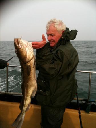 8 lb 2 oz Cod by Richie