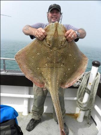 28 lb 8 oz Blonde Ray by Kev Jones