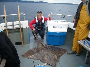 185 lb Common Skate by Eva