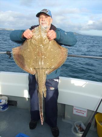 16 lb Blonde Ray by Ian Youngs