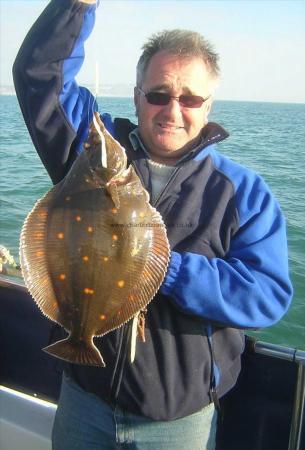 3 lb 14 oz Plaice by David Trevarthen