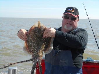 4 lb 5 oz Thornback Ray by Dave Jones