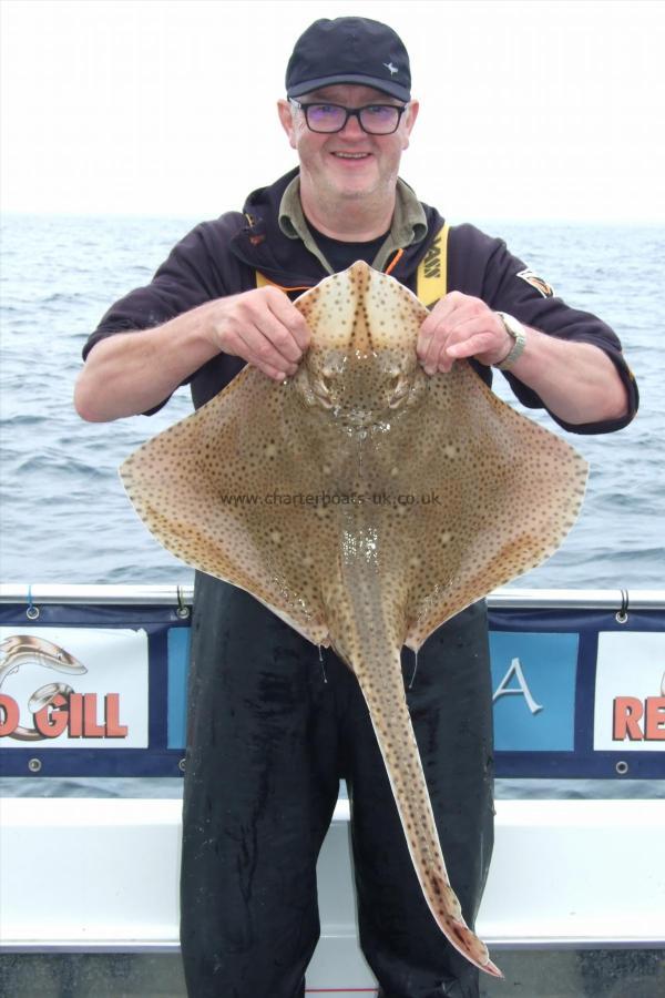 11 lb 8 oz Blonde Ray by Ian Slater
