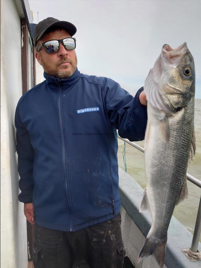 5 lb 7 oz Bass by Gavin roach