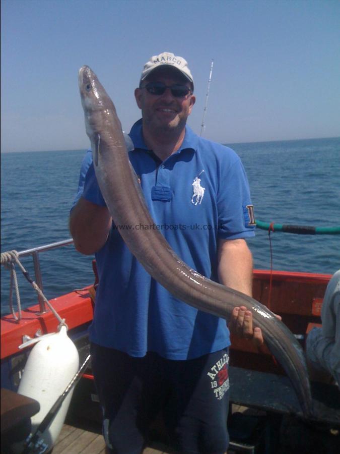 12 lb Conger Eel by Alex Kweller on the 32's.....