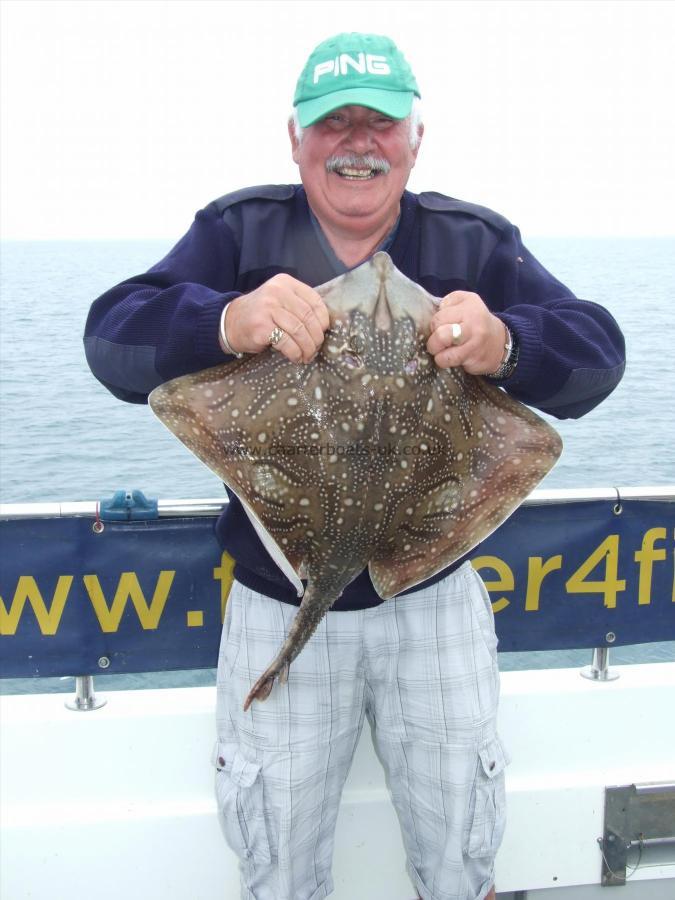 11 lb Undulate Ray by keith Robertshaw